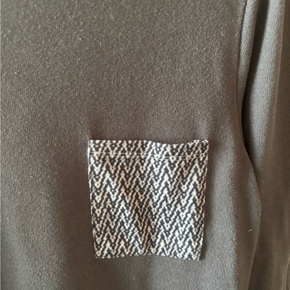 Grey Long Sleeve Top with Patterned Pocket - Picture 3 of 4